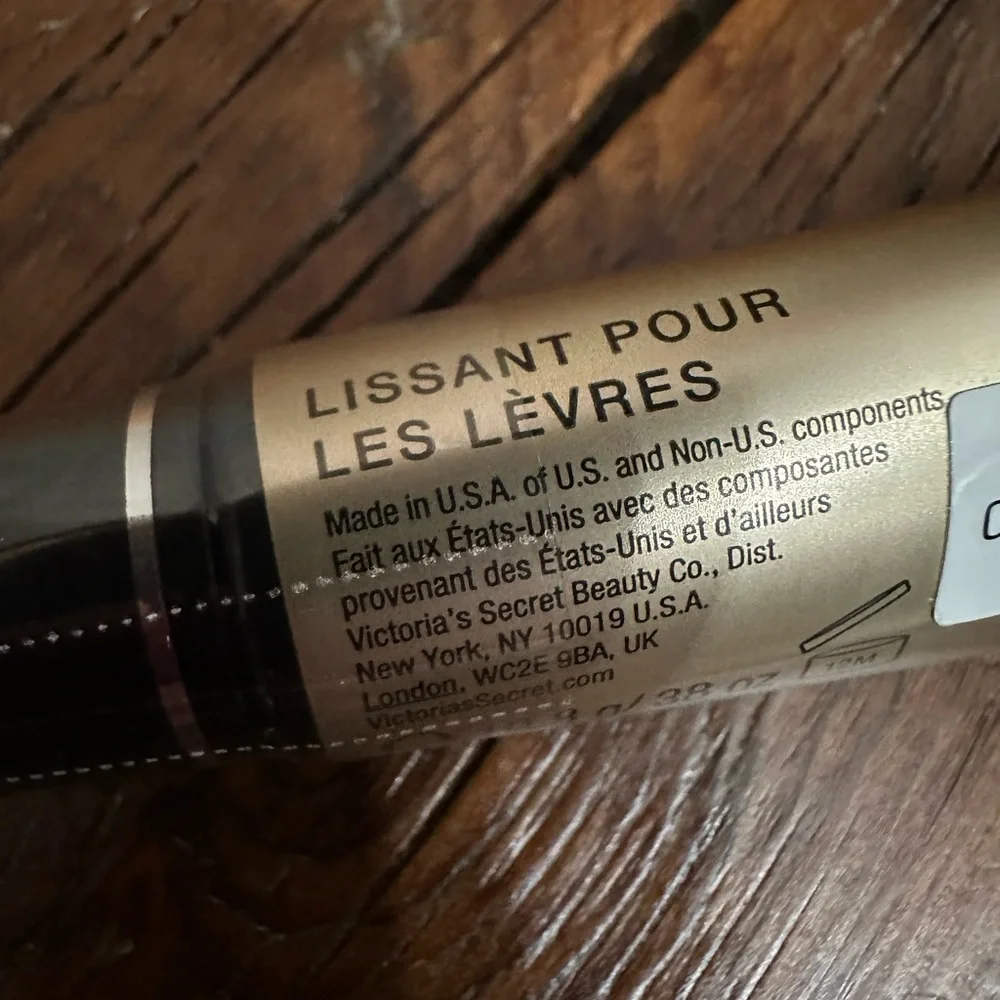 Victoria’s Secret Sugar Scrub Lip Smoother